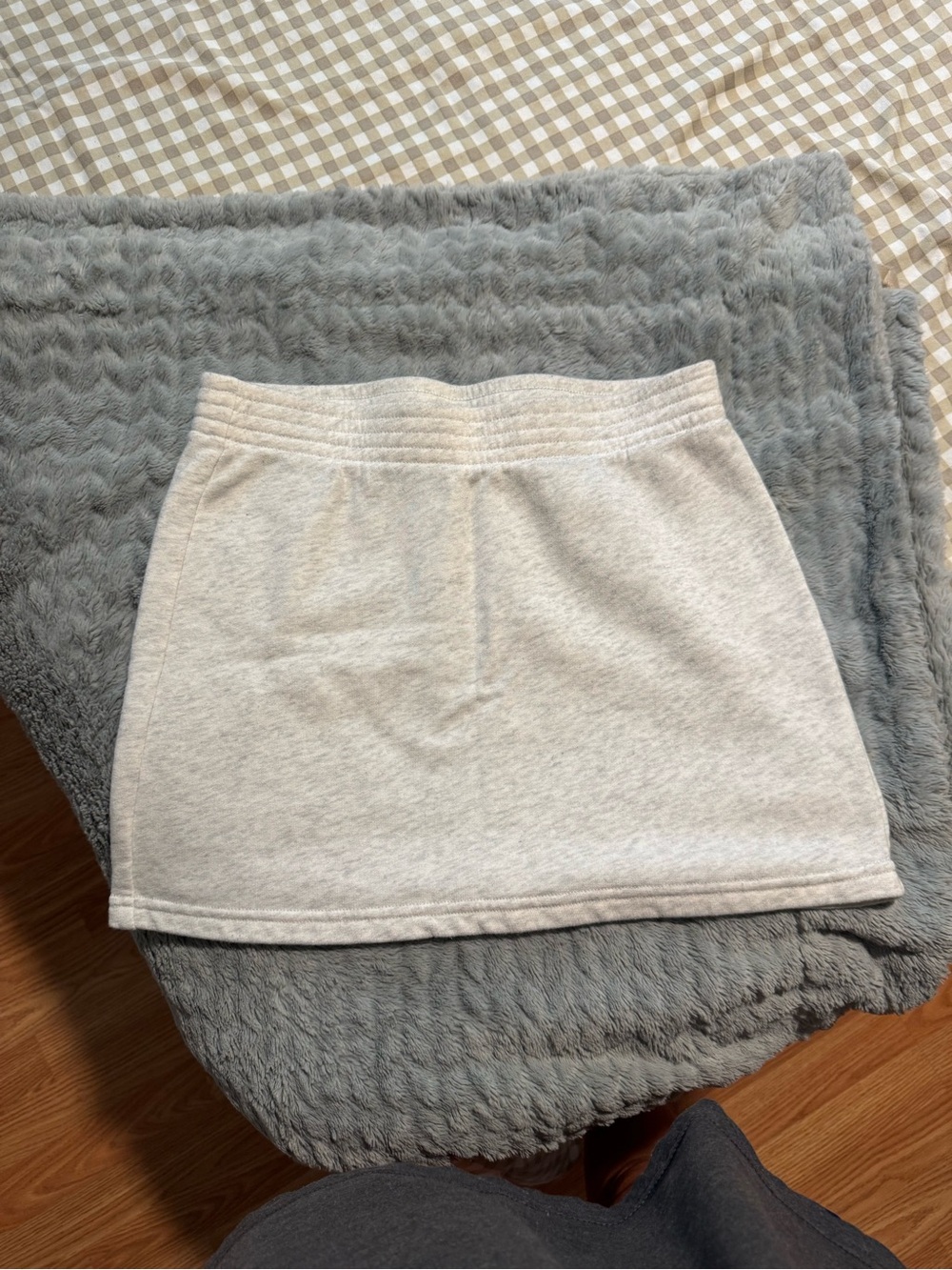 TNA Light Gray Knit Mini Skirt